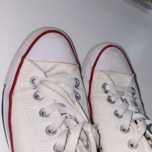 White Low top Converse